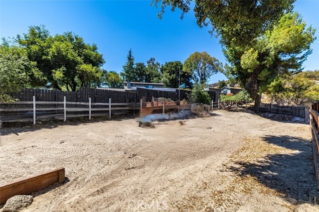 4725 Arena Avenue, Atascadero CA: https://media.crmls.org/medias/bf05bdf7-9ac2-4992-89fb-100f7cd1dfd5.jpg