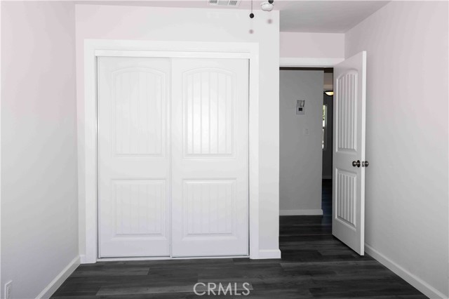 Detail Gallery Image 8 of 21 For 10808 Alameda Ave, Bloomington,  CA 92316 - 3 Beds | 1 Baths