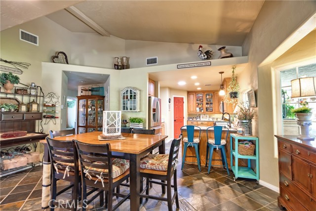 Detail Gallery Image 11 of 72 For 48208 Tanglewood Ct, Aguanga,  CA 92536 - 4 Beds | 2 Baths