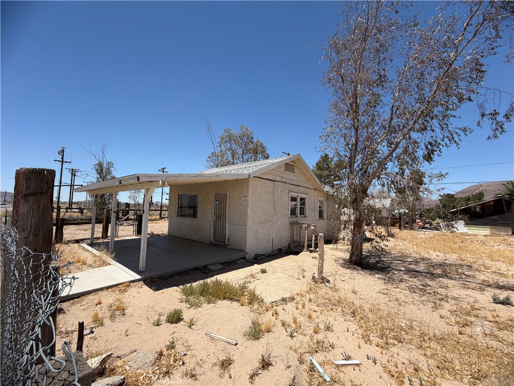 567 W Yermo