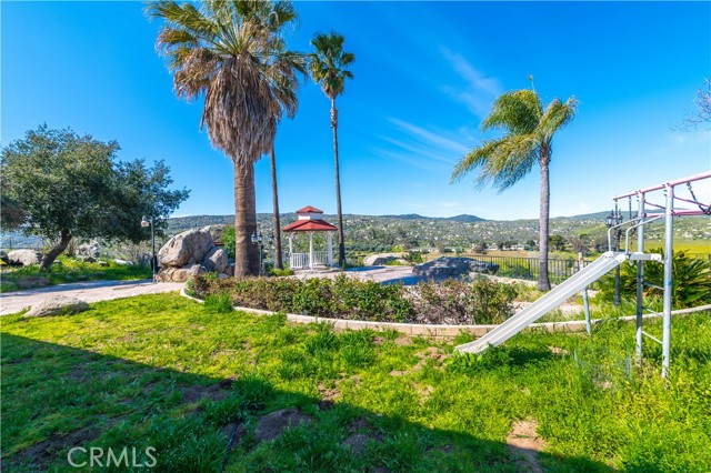 32375 Sage Road, Hemet CA: https://media.crmls.org/medias/bf078933-3f27-456a-84bc-d4adfae96947.jpg