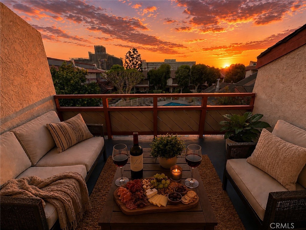 https://media.crmls.org/medias/bf078d5a-4ac8-40b6-878a-2f875f41d357.jpg?preset=X-Large