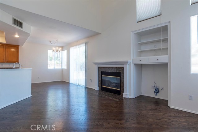 Detail Gallery Image 7 of 28 For 1574 River Wood Ct, Simi Valley,  CA 93063 - 3 Beds | 2/1 Baths