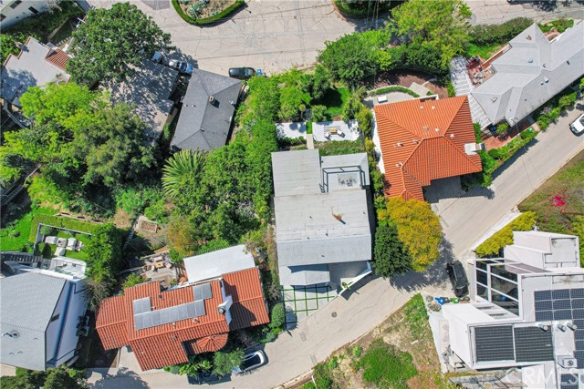 1923 HOLLYVISTA, Los Angeles CA: https://media.crmls.org/medias/bf0934c3-3aa4-421b-9f12-e8248d1abf1c.jpg