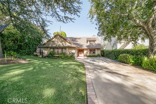 1558 Hillcrest Avenue, Glendale CA: https://media.crmls.org/medias/bf09642f-3309-4eed-b9fa-7f37a2fd79c5.jpg