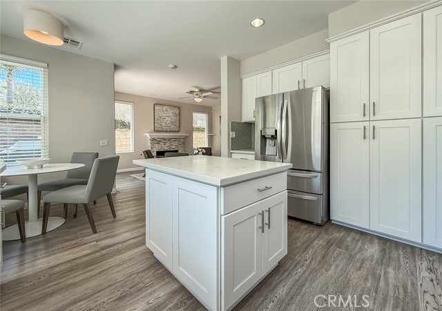 462 Cremona Way, Oak Park CA: https://media.crmls.org/medias/bf0a7648-00d7-4640-a11e-df5429a37f7f.jpg