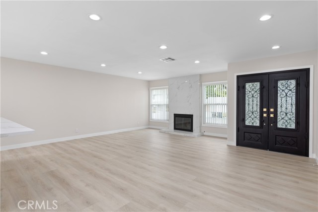Detail Gallery Image 3 of 30 For 8956 Swallow Ave, Fountain Valley,  CA 92708 - 5 Beds | 3 Baths