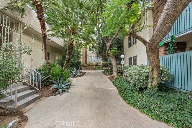 Detail Gallery Image 32 of 40 For 5700 Etiwanda #148,  Tarzana,  CA 91356 - 2 Beds | 1/1 Baths