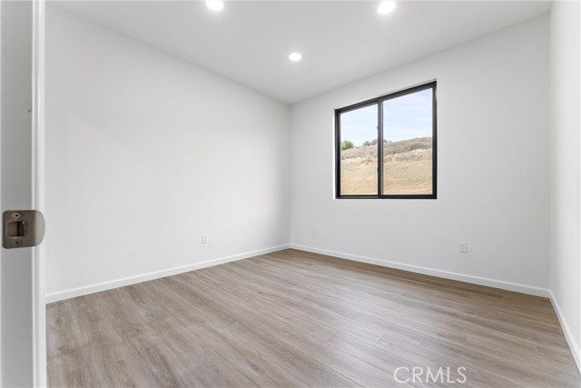 Detail Gallery Image 34 of 61 For 1993 Lyon Ave, Riverside,  CA 92503 - 5 Beds | 3 Baths