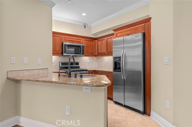 Detail Gallery Image 7 of 26 For 901 Deep Valley Dr #104,  Rolling Hills Estates,  CA 90274 - 2 Beds | 2 Baths