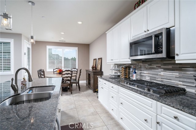 Detail Gallery Image 13 of 53 For 7882 Shoreham St, Corona,  CA 92880 - 4 Beds | 3 Baths