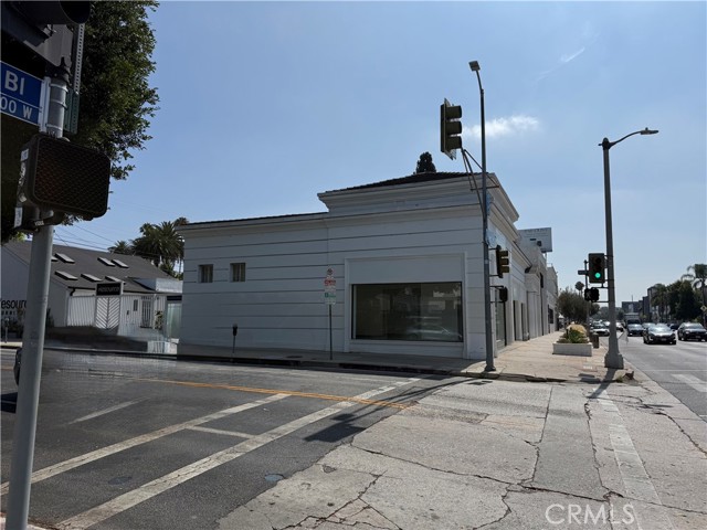 Commercial for Sale in Los Angeles, California