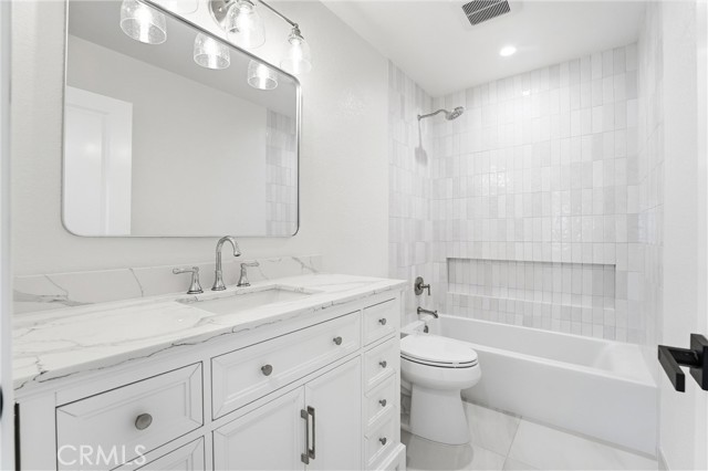 Detail Gallery Image 32 of 38 For 4171 Blackfin, Irvine,  CA 92620 - 4 Beds | 2/1 Baths