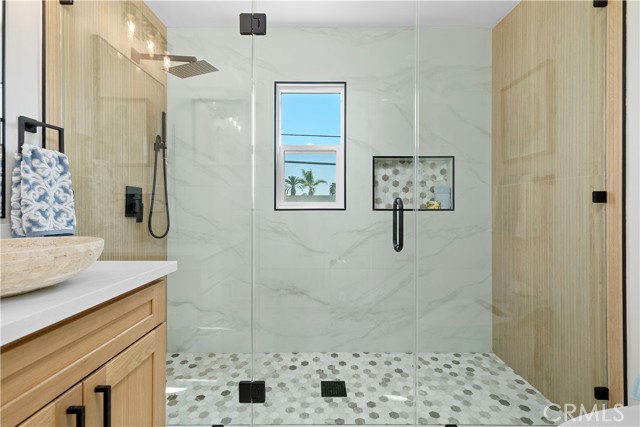 302 18th, Huntington Beach CA: https://media.crmls.org/medias/bf0ea0aa-e72a-4154-be0c-0f555c3c4df3.jpg