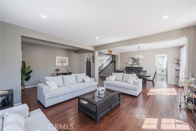 Detail Gallery Image 15 of 32 For 2295 Shanna Carle Dr, Corona,  CA 92882 - 4 Beds | 3/1 Baths