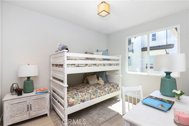 15 Turnberry Lane, Phillips Ranch CA: https://media.crmls.org/medias/bf0f9f2e-4e36-4278-8a26-41cf246703a4.jpg