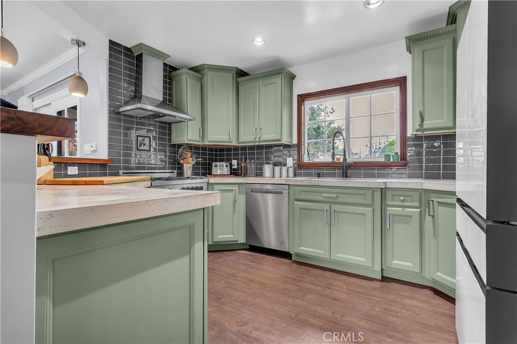 MLS #DW26151508 image #8