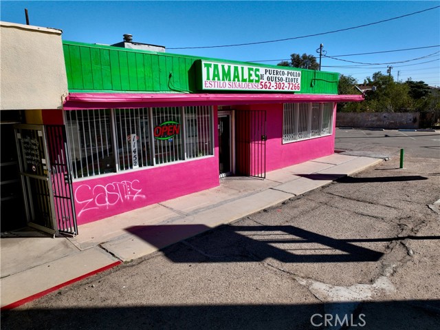 11424 Bartlett Avenue, Adelanto, California 92301, ,Commercial Sale,For Sale,11424 Bartlett Avenue,CRIV25069826