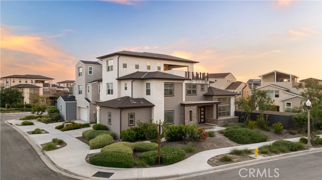 Detail Gallery Image 50 of 56 For 123 Character, Irvine,  CA 92618 - 4 Beds | 4/2 Baths