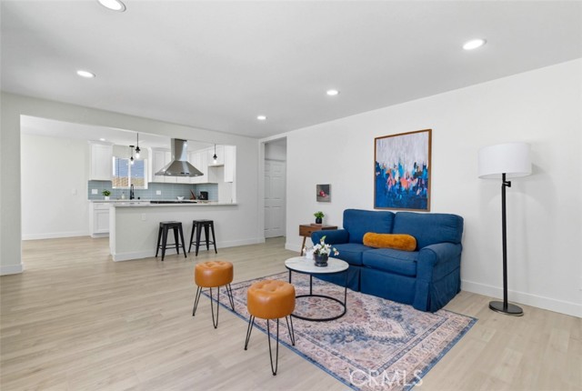 Detail Gallery Image 13 of 46 For 139 N Tahquitz, Hemet,  CA 92543 - 3 Beds | 2/1 Baths