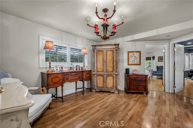 Detail Gallery Image 18 of 34 For 22015 Independencia St, Woodland Hills,  CA 91364 - 3 Beds | 2 Baths