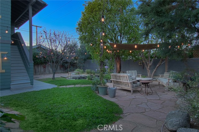 Detail Gallery Image 5 of 41 For 330 Colleen Pl, Costa Mesa,  CA 92627 - 4 Beds | 3 Baths