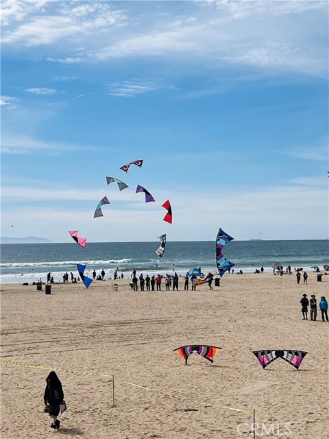 117 Alabama Street, Huntington Beach CA: https://media.crmls.org/medias/bf12f82a-7c01-47a9-926b-a37c3bc55796.jpg
