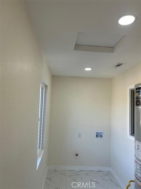 Detail Gallery Image 17 of 17 For 3475 Skylane, Jurupa Valley,  CA 92509 - 3 Beds | 2 Baths