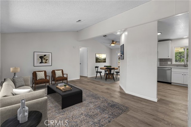 9984 Wrangler Way, Corona CA: https://media.crmls.org/medias/bf13fd42-18cc-4e68-8609-71121ffddd7f.jpg