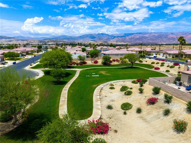 43875 Spiaggia Place, Indio CA: https://media.crmls.org/medias/bf1447ba-ccc2-4d47-8163-bce057ae8fc6.jpg