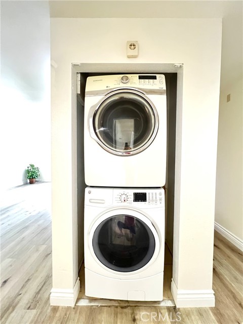 Detail Gallery Image 8 of 12 For 12430 Woodbridge, Garden Grove,  CA 92843 - 2 Beds | 2 Baths