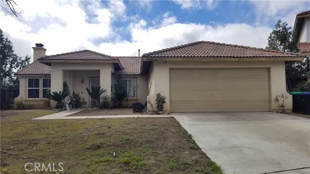 Detail Gallery Image 1 of 18 For 22028 Blondon Ct, Wildomar,  CA 92595 - 4 Beds | 2 Baths