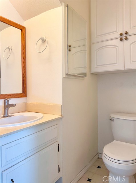 Detail Gallery Image 8 of 22 For 2369 Canyon Park Dr, Diamond Bar,  CA 91765 - 2 Beds | 1/1 Baths