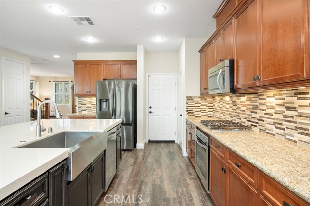Detail Gallery Image 28 of 52 For 20530 Cheryl Ln, Saugus,  CA 91350 - 5 Beds | 4 Baths
