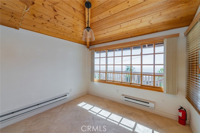 Detail Gallery Image 10 of 37 For 2007 S Coast Hwy Unit B, Laguna Beach,  CA 92651 - 1 Beds | 1 Baths