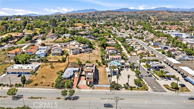 20135 Valley Blvd, Walnut CA: https://media.crmls.org/medias/bf1932bd-fd0e-46a2-87a1-d43042026652.jpg
