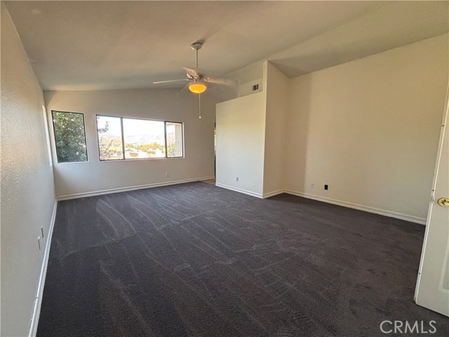 22954 Zinnia Circle, Corona CA: https://media.crmls.org/medias/bf194a33-47ca-4e04-af45-2205bfc9bf5a.jpg