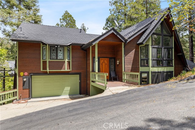 Detail Gallery Image 1 of 75 For 180 Grass Valley Rd #29,  Lake Arrowhead,  CA 92317 - 4 Beds | 5/1 Baths