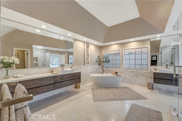 Detail Gallery Image 33 of 58 For 6095 Greenbrier Dr, Huntington Beach,  CA 92648 - 3 Beds | 2/1 Baths