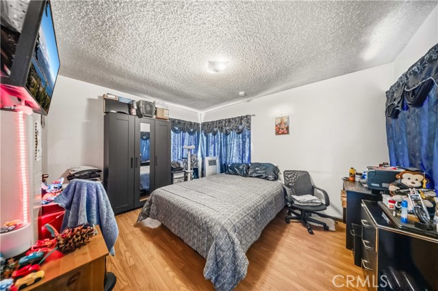 7244 Tujunga Avenue photo 31