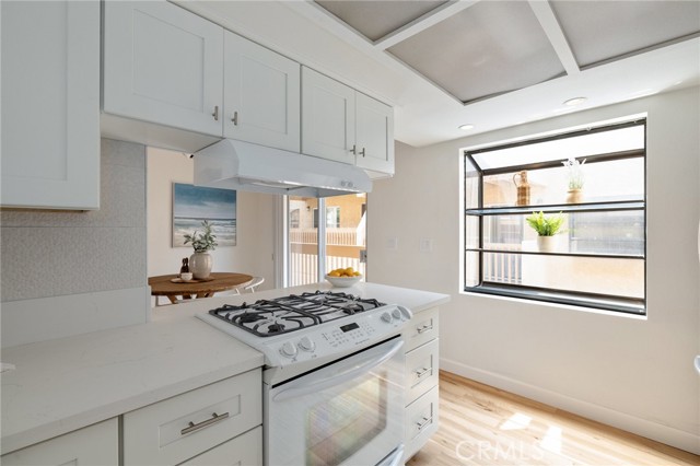 2701 Voorhees Avenue, Redondo Beach, California 90278, 2 Bedrooms Bedrooms, ,2 BathroomsBathrooms,Residential,Sold,Voorhees,SB21161153