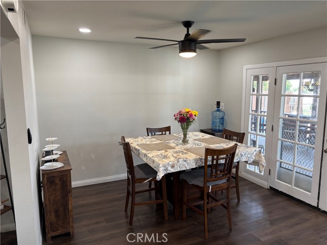 389 E Rancho Road, Corona CA: https://media.crmls.org/medias/bf1ab5b7-1dfb-4638-a77e-7af14471e731.jpg