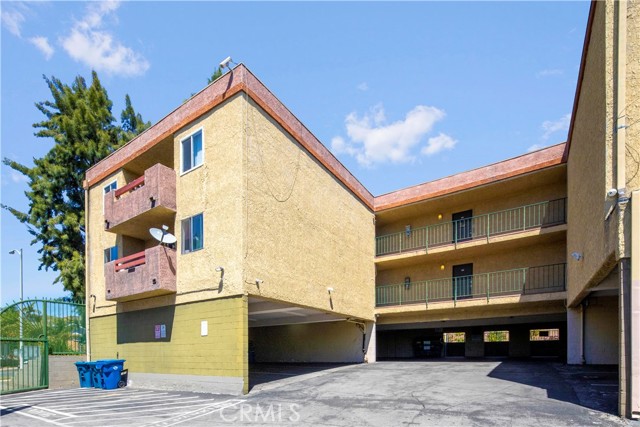 13266 Foothill Boulevard, Sylmar, California 91342, ,Multi-Family,For Sale,Foothill,CV25002980