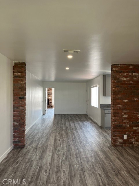 9025 Gullo Avenue, Arleta CA: https://media.crmls.org/medias/bf1b39c6-e1fd-49b0-bfba-69bdd5dea593.jpg