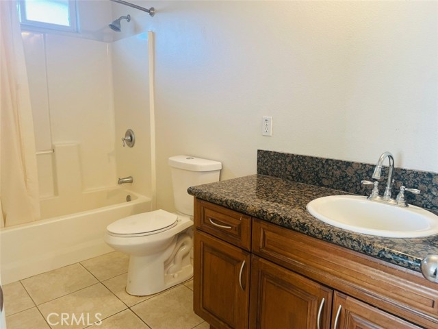 Detail Gallery Image 10 of 22 For 11966 Knoefler Dr, Riverside,  CA 92505 - 4 Beds | 2 Baths