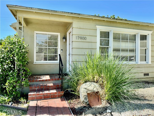 Detail Gallery Image 3 of 42 For 17900 Duncan St, Encino,  CA 91316 - 3 Beds | 1 Baths