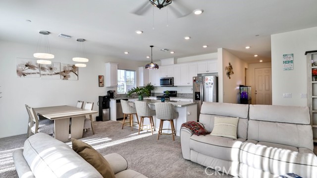 Living Room (Cont)