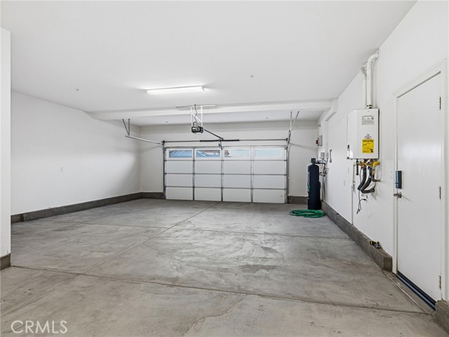 Detail Gallery Image 42 of 44 For 11254 Fisherman, Victorville,  CA 92392 - 5 Beds | 3 Baths