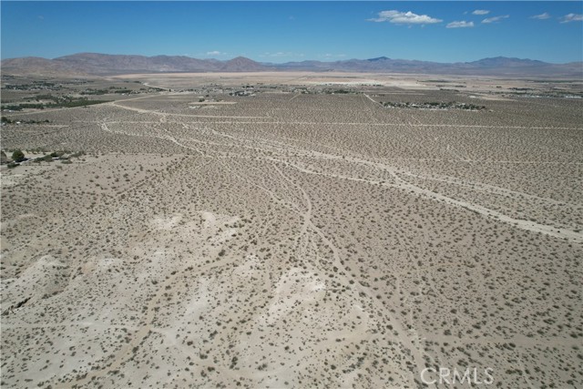 769 Meridian Road, Lucerne Valley CA: https://media.crmls.org/medias/bf1d4a38-33e8-48f8-9052-e4da9803a68e.jpg