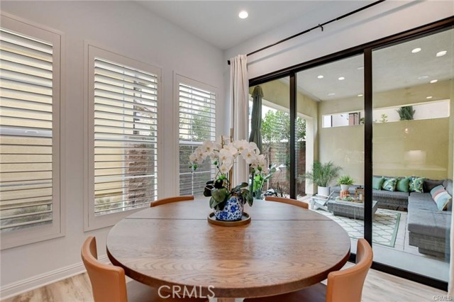 Detail Gallery Image 14 of 45 For 20831 W Acorn, Porter Ranch,  CA 91326 - 4 Beds | 3 Baths